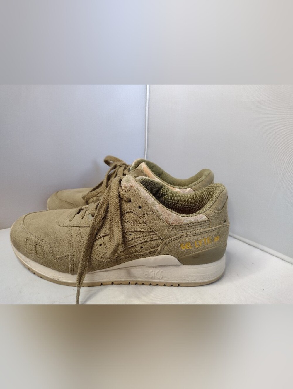 ASICS Gel Lyte III Camo Pack Suede Sneakers Shoes 8 39.5 Green Sage VV